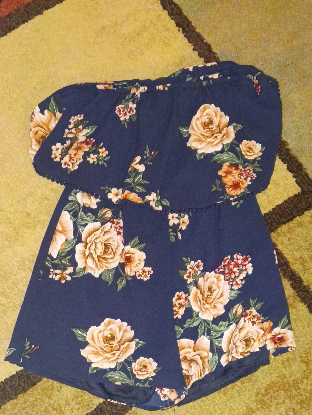 Day trip Floral Blue Tiered Women's  Sleeveless Shorts Romper Size Medium